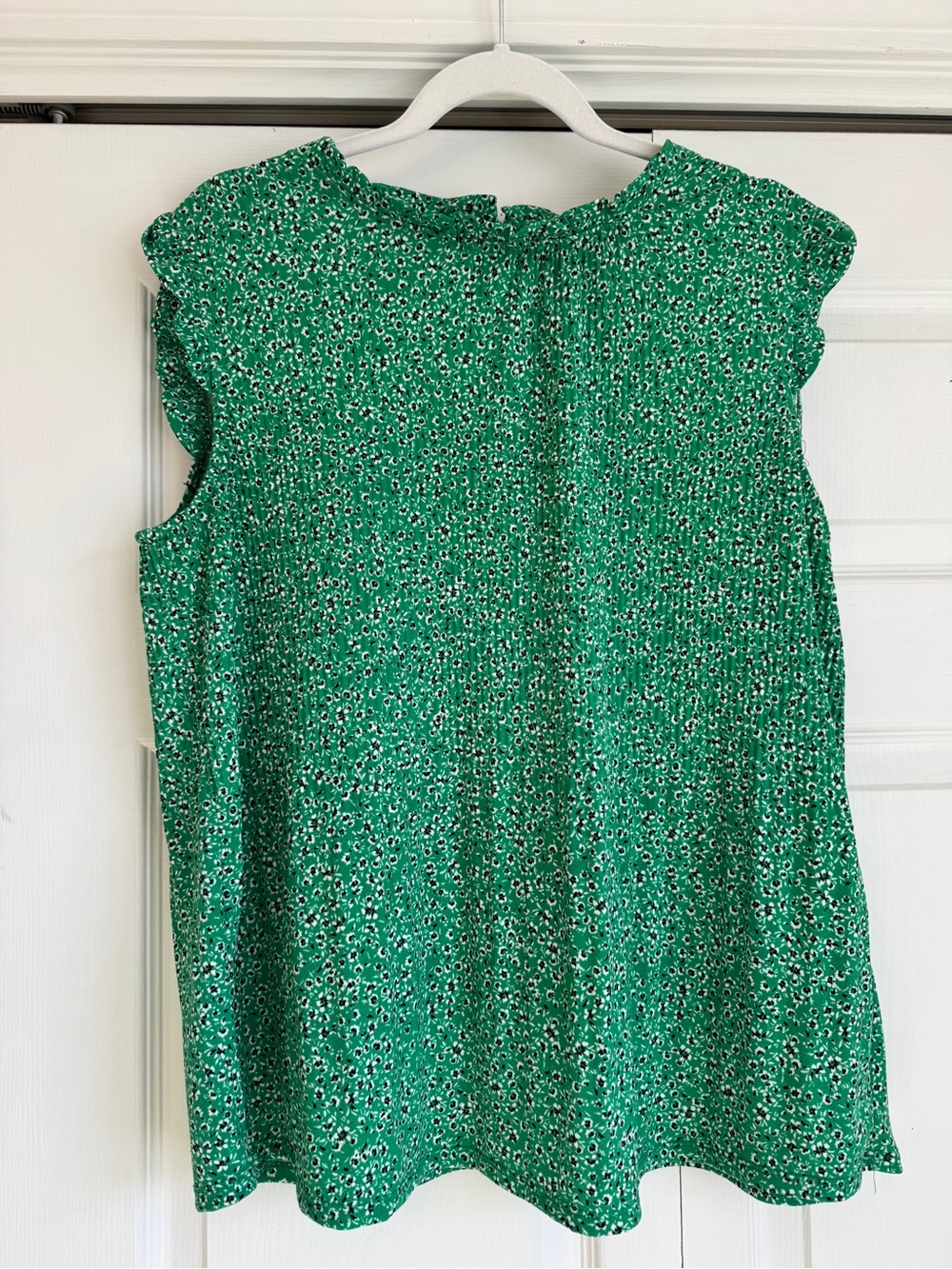 Green Floral Sleeveless Blouse